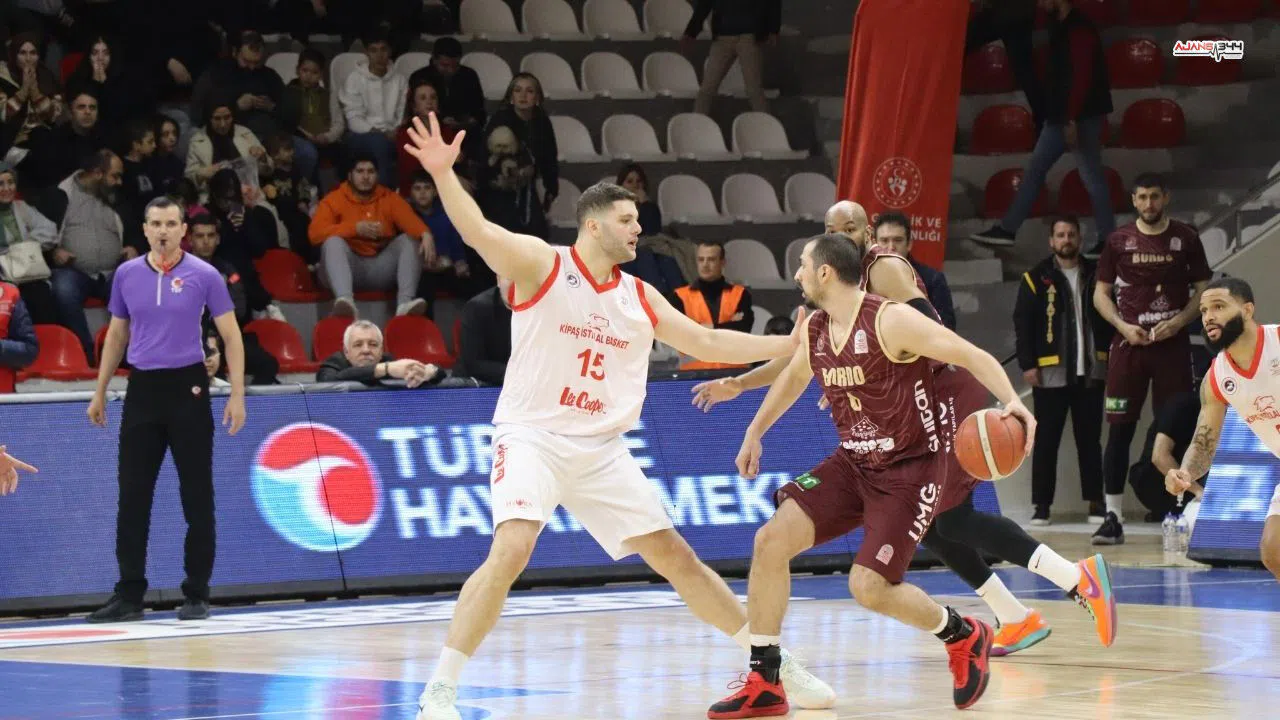 Kipaş İstiklal, kritik maçın ilk yarısını 48-43 geride tamamladı