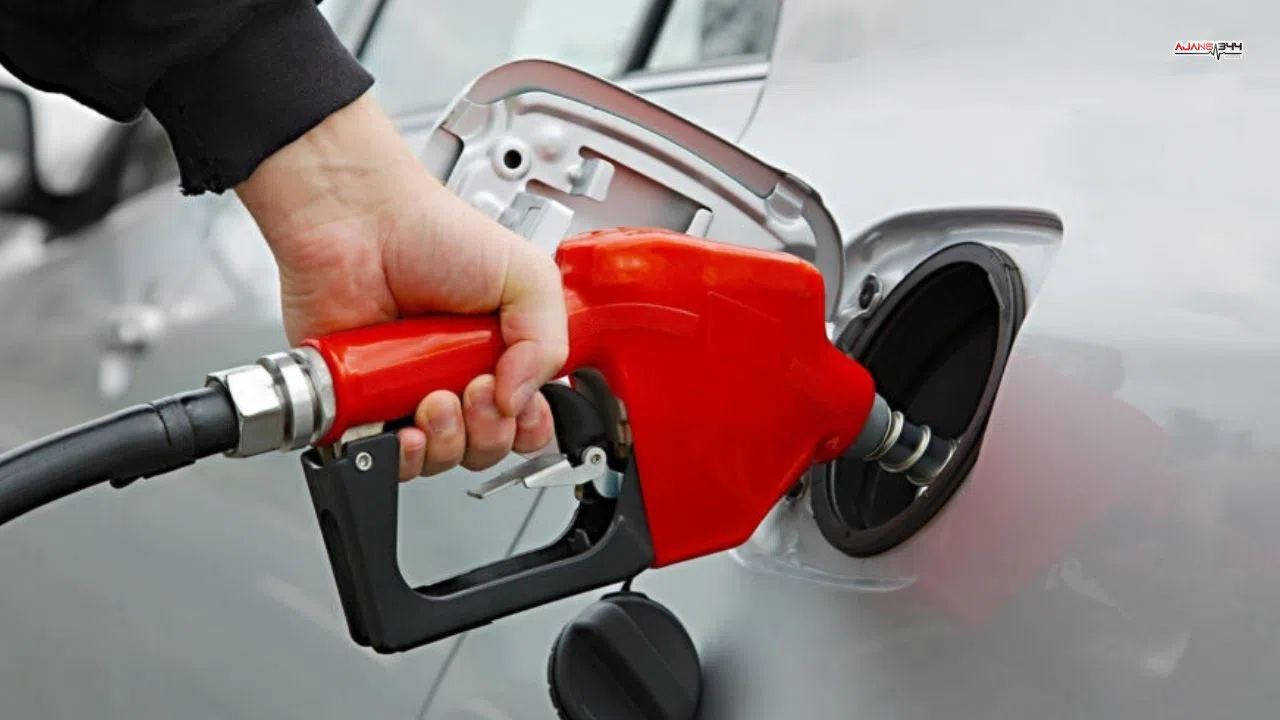 Akaryakıta Müjde! Benzine 2 Lira 2 Kuruş İndirim Geliyor