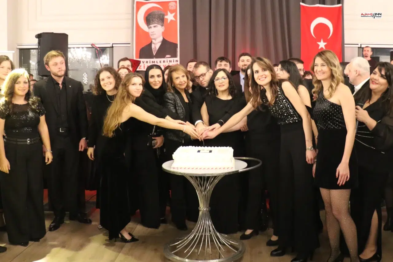 Bursa'da Geleneksel Mimarlar Balosu yoğun katılımla gerçekleşti