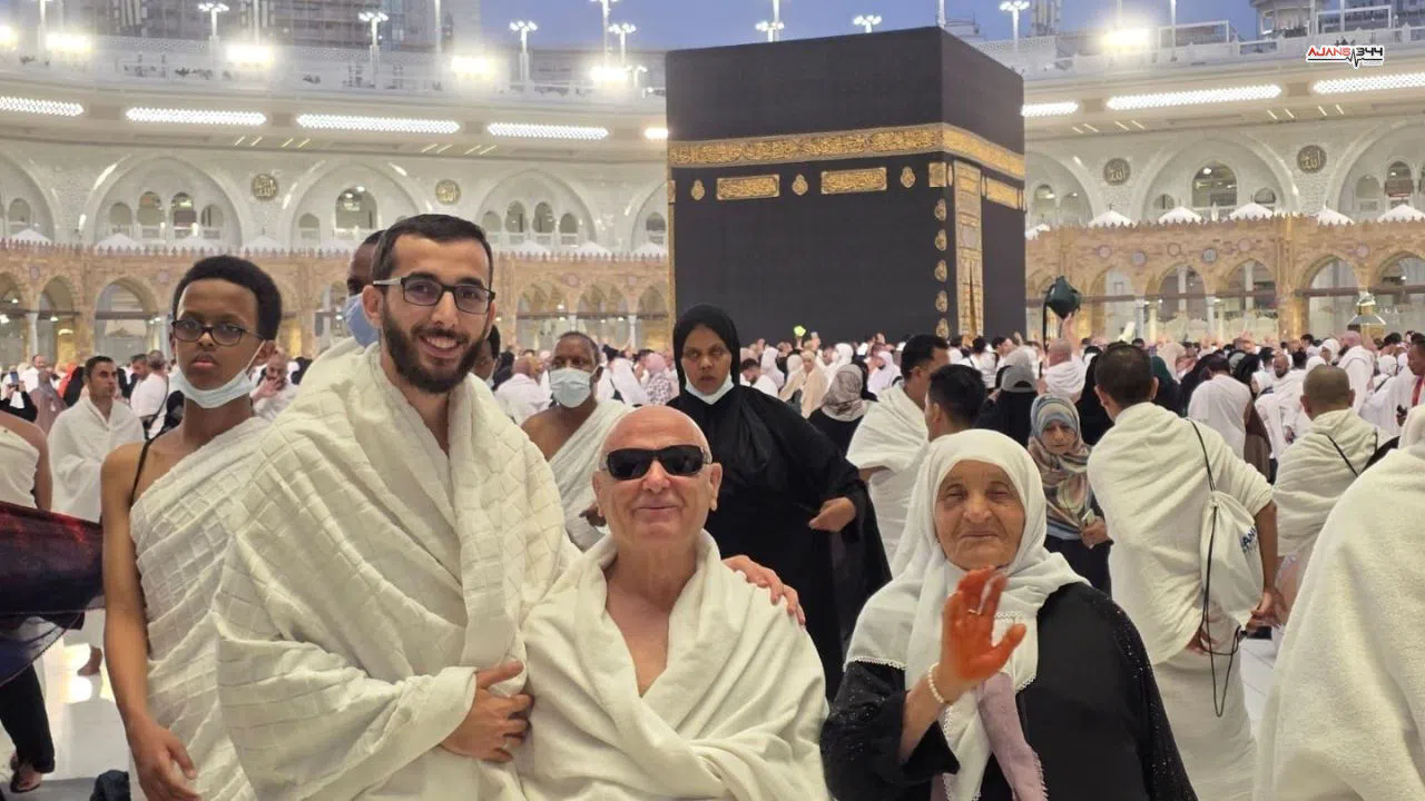 Umre Hayali Kuran İki Yaşlıya İmamdan Dokunaklı Destek