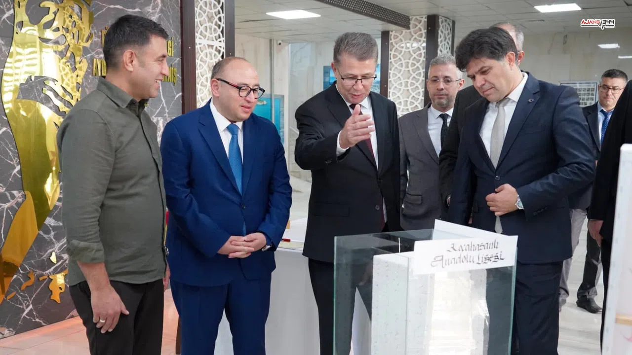 Erdemli’de Öğrencilerle “Dilimizin Zenginlikleri” Buluşması