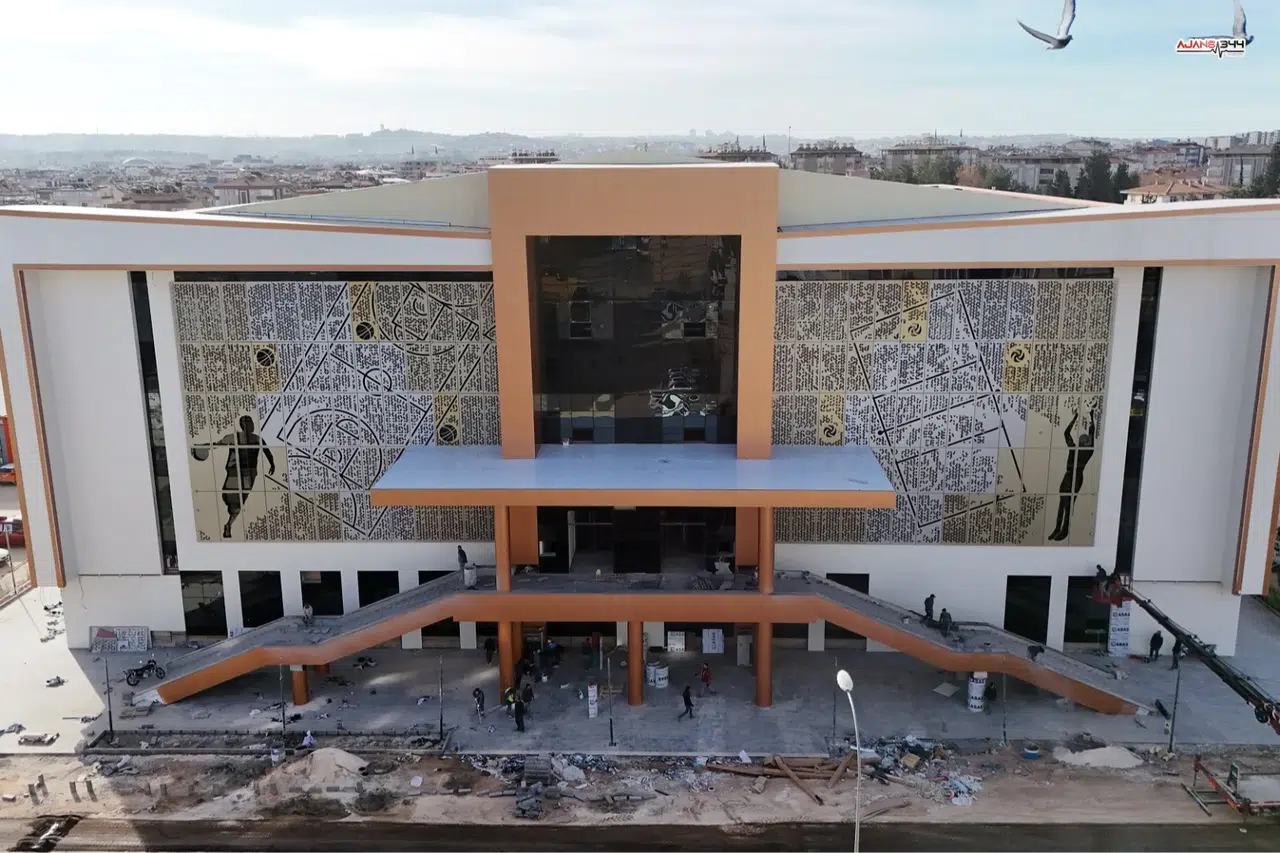 Kamil Ocak Spor Salonu Açılıyor