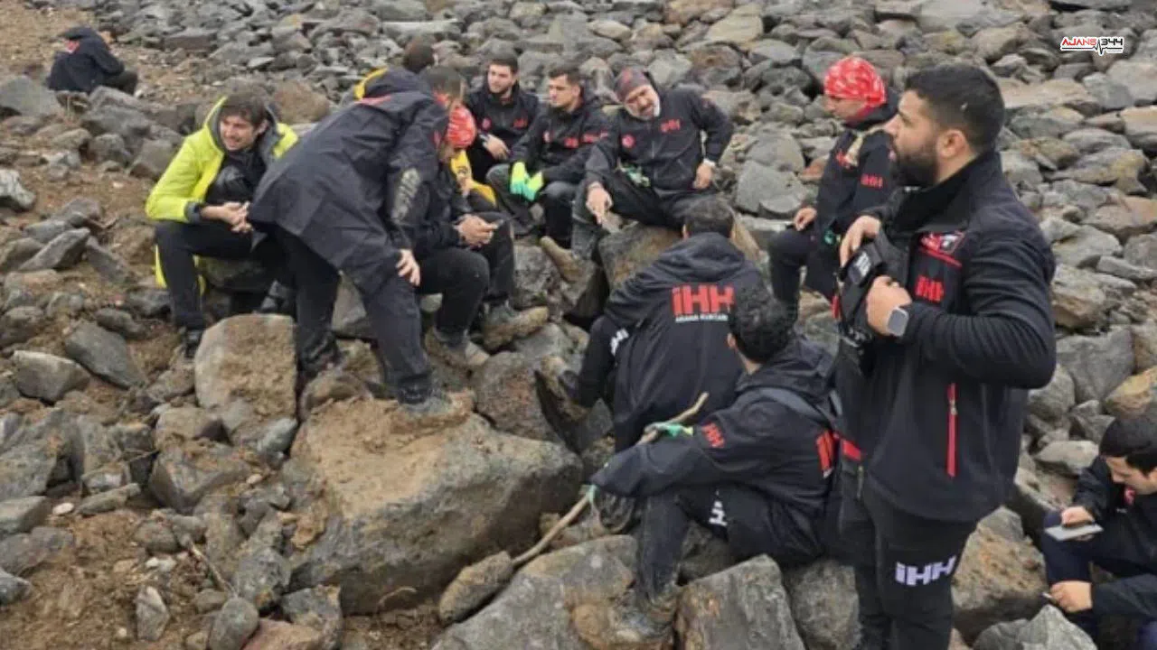 Hatay'da Kayıp Çocuk Toprağa Gömülü Halde Kurtarıldı
