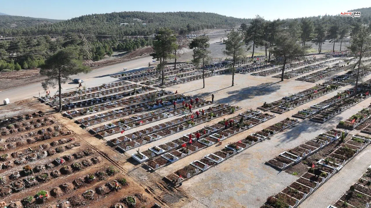 Kahramanmaraş'ta Mezarlıklara Peyzaj Dokunuşu: 1500 Çam Fidanı