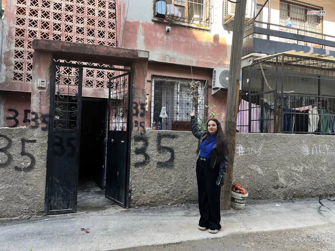 Kargoyu Bahçeye Fırlattı, Viral Oldu