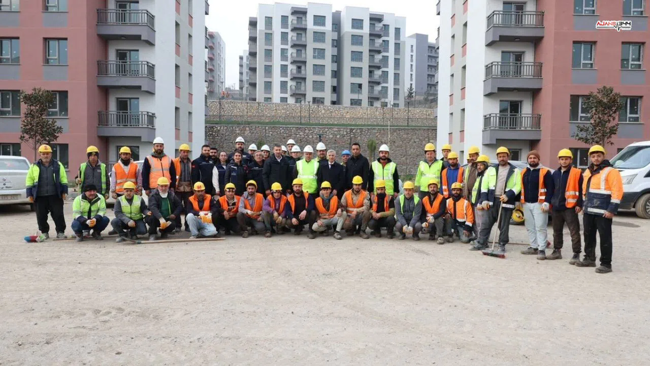 Kahramanmaraş Valisi Ünlüer konutlarda sona gelindiğini açıkladı
