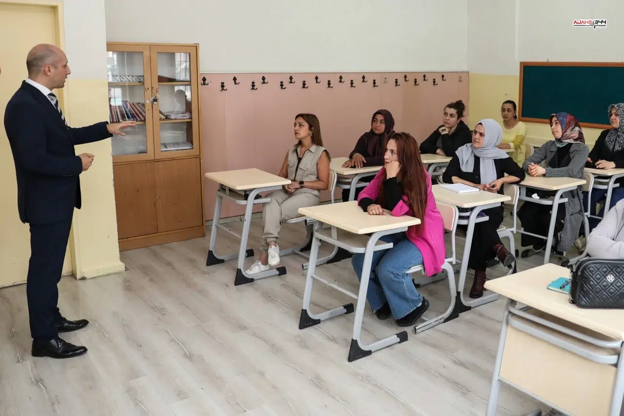 Okul-Aile İş Birliğini Güçlendiren Eğitimler: Aile Okulu'ndan 150 Bin Veli Faydalandı