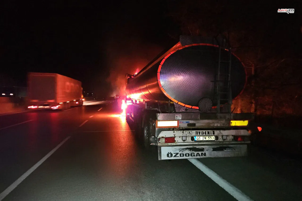 Pozantı’da Tanker Alev Aldı, Orman Tutuştu