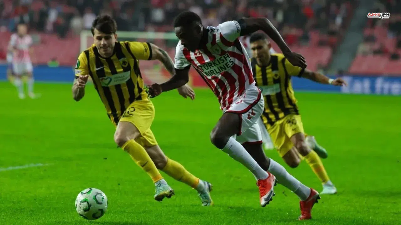 Samsunspor İlk Yenilgisini AEK Karşısında Aldı: 1-2