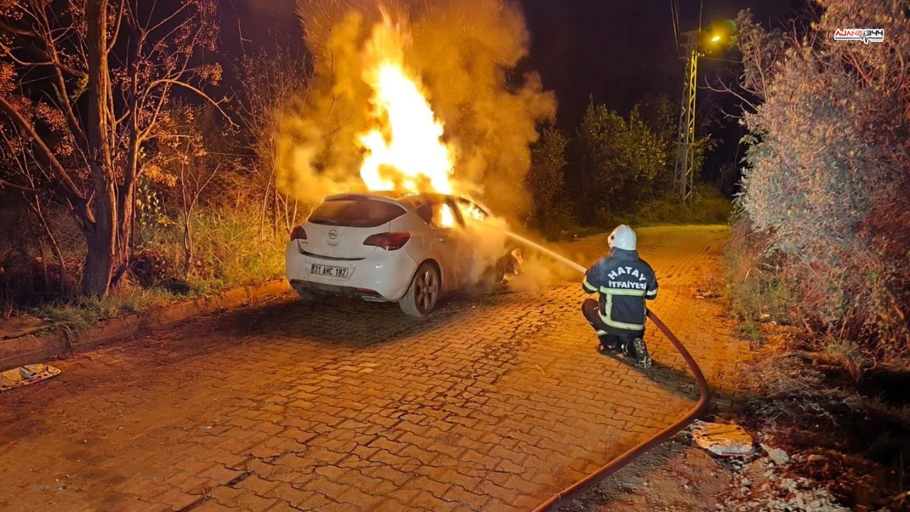 Seyir Halindeki Araç Alevler İçinde Kaldı