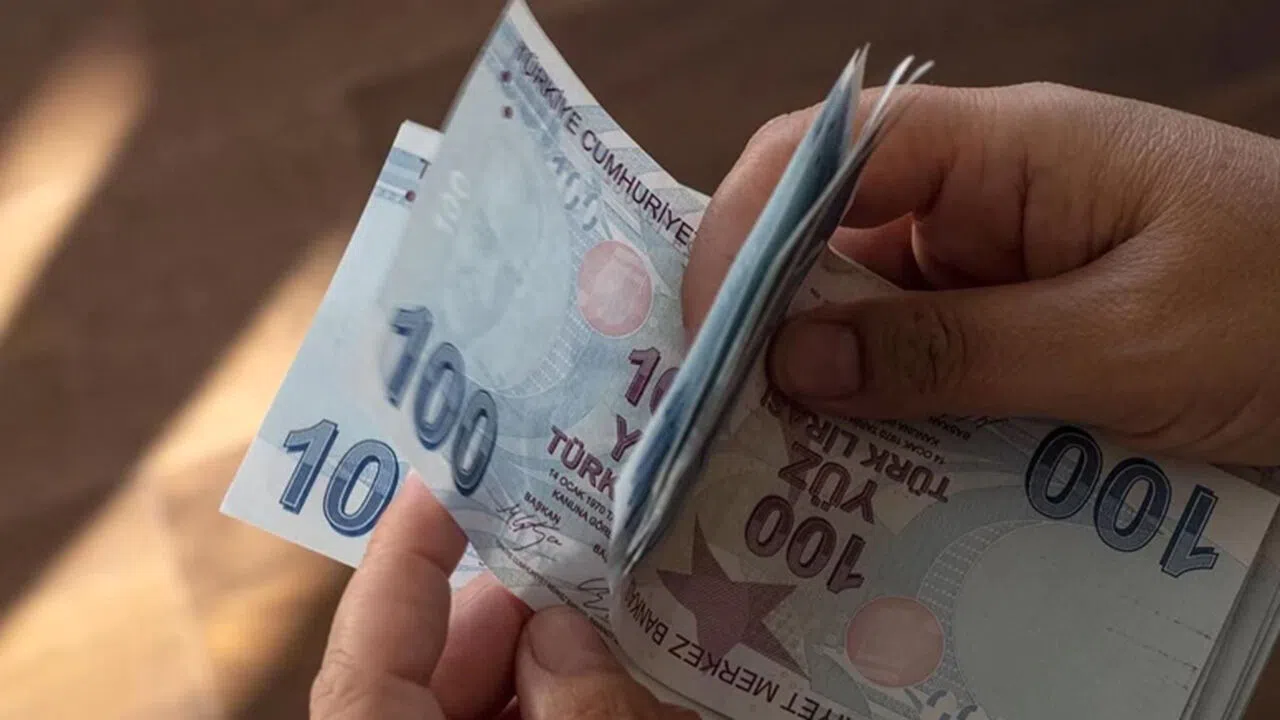 Seyyanen zam nedir, ne anlama gelir? Her ay maaşa yansır mı? Seyyanen zam nasıl olur?