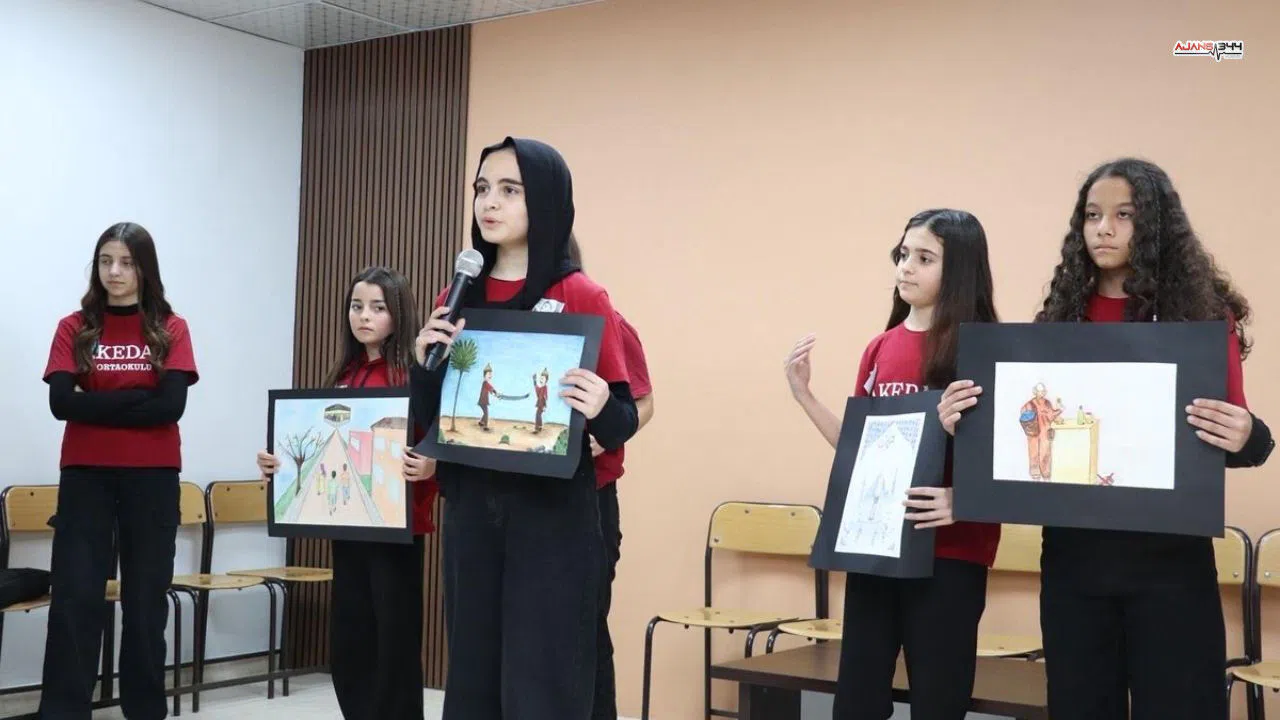 Kahramanmaraş'ta Öğrenciler Özgün Tiyatro Oyunu Sahneledi