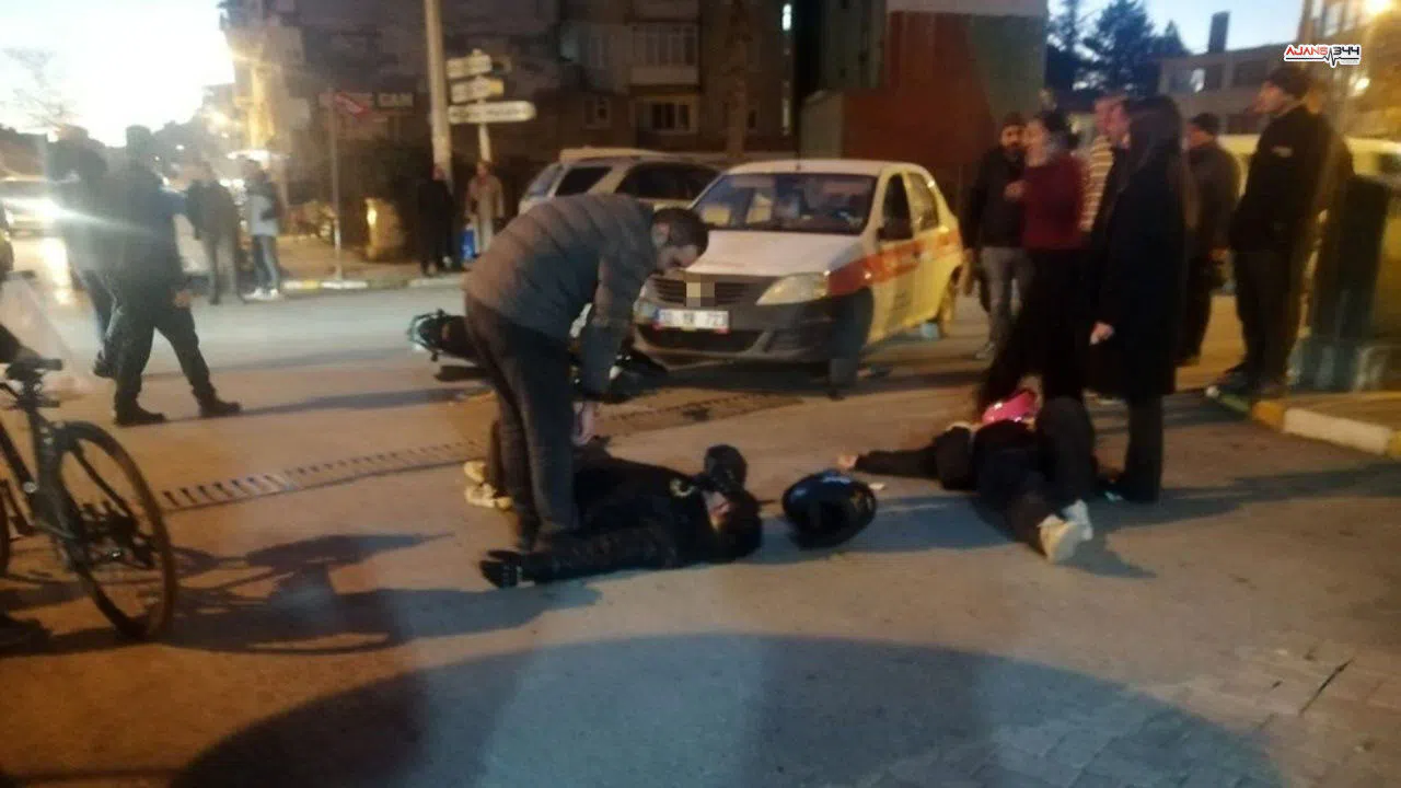 Otomobil ile Motosiklet Çarpıştı: 2 Yaralı