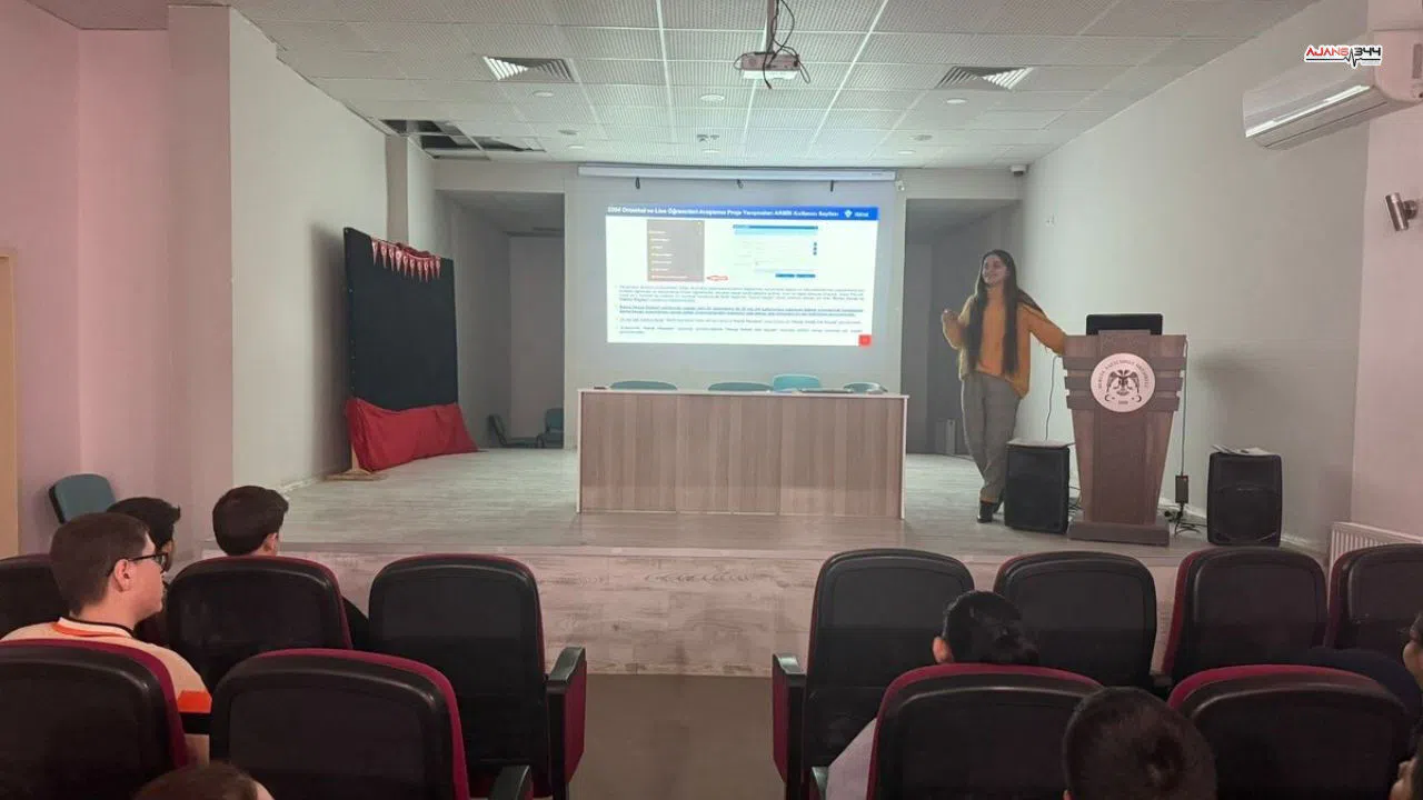 Kahramanmaraş'ta iki okulda TÜBİTAK 2204 bilgilendirme toplantısı düzenlendi