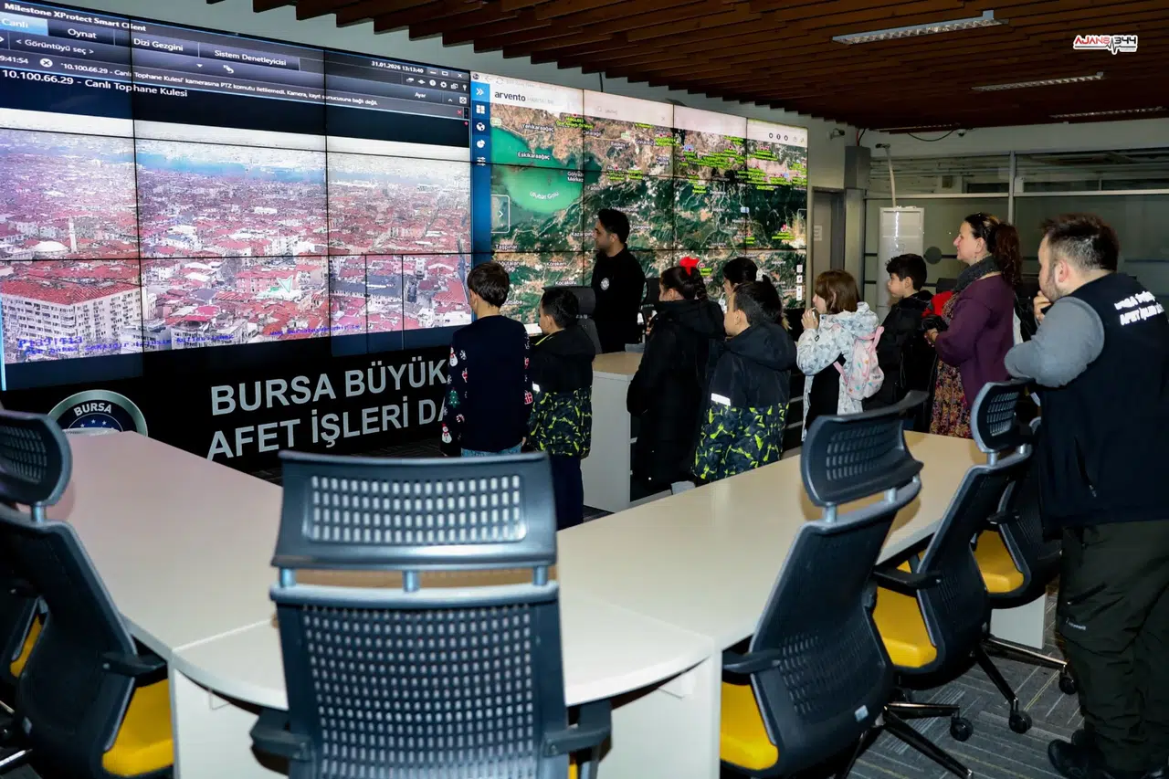 Çocuklar afet bilincini eğlenerek kazanıyor