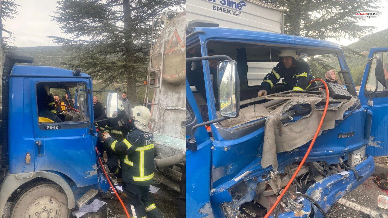 Isparta’da Kamyonet ile Mikser Çarpıştı