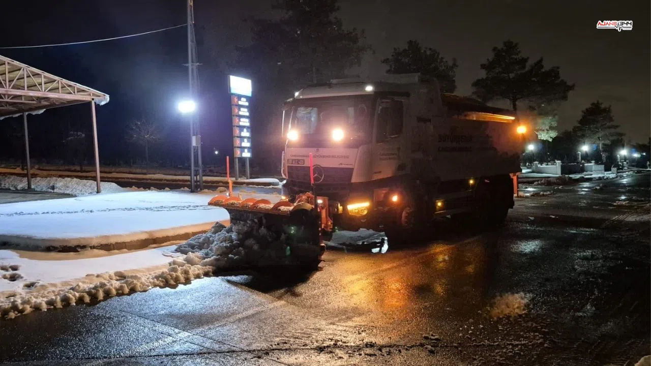Büyükşehir Ekiplerinden Karla Kesintisiz Mücadele