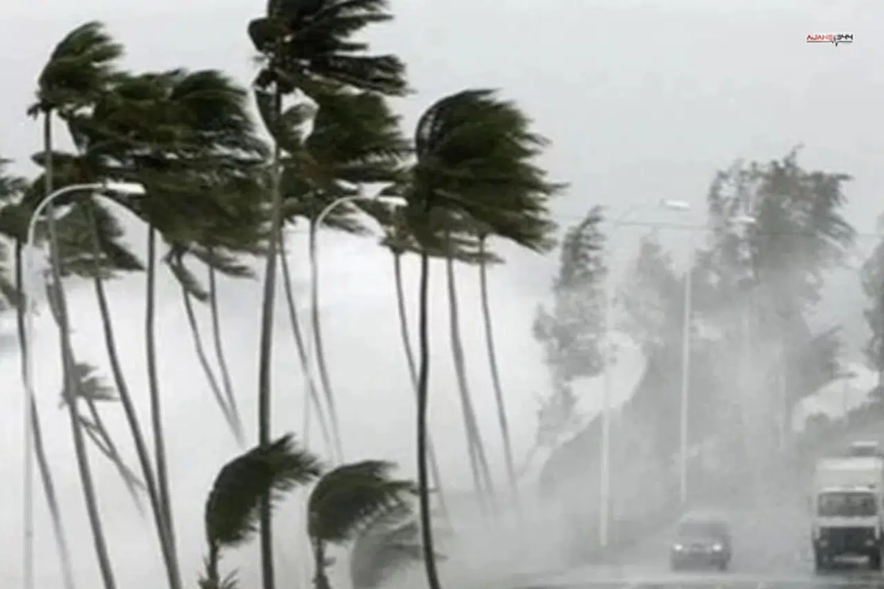 Meteoroloji'den kuvvetli yağış ve fırtına uyarısı