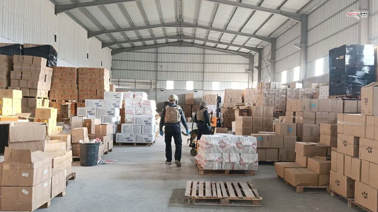 Depoda saklanan yüz binlerce patlayıcı madde jandarma operasyonunda ele geçirildi