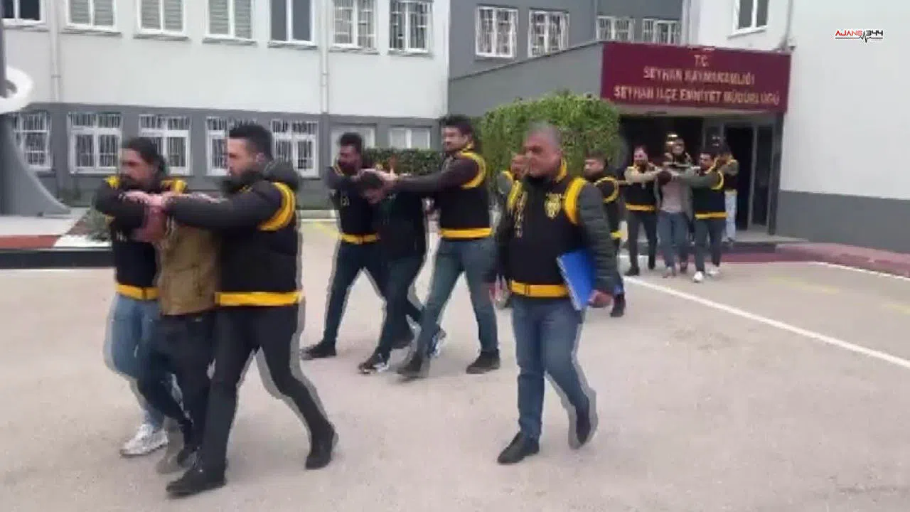 Sokak ortasındaki silahlı çatışmada masum vatandaş yaralandı