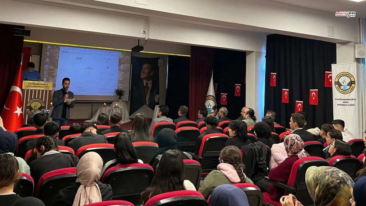 Gençler usta şairlerin dizelerini Kahramanmaraş'ta hayat verdi