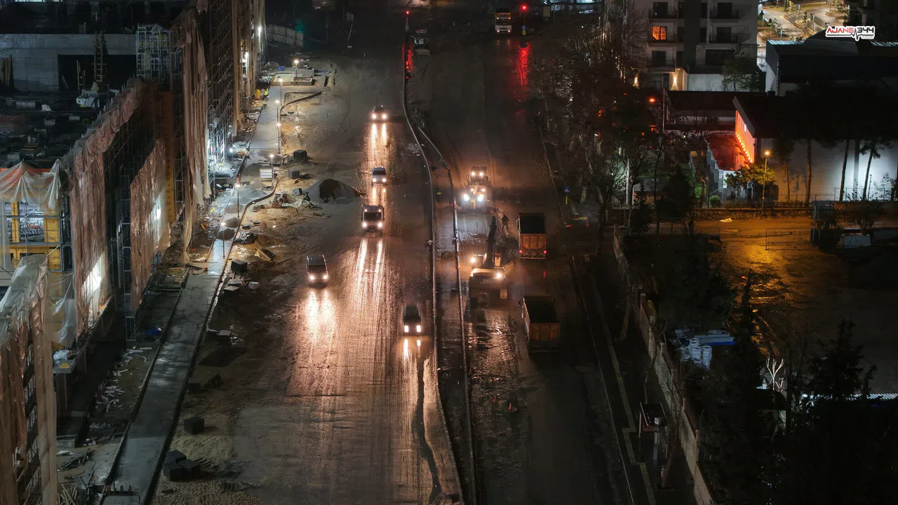 Kahramanmaraş’ta gece gündüz süren yol çalışması