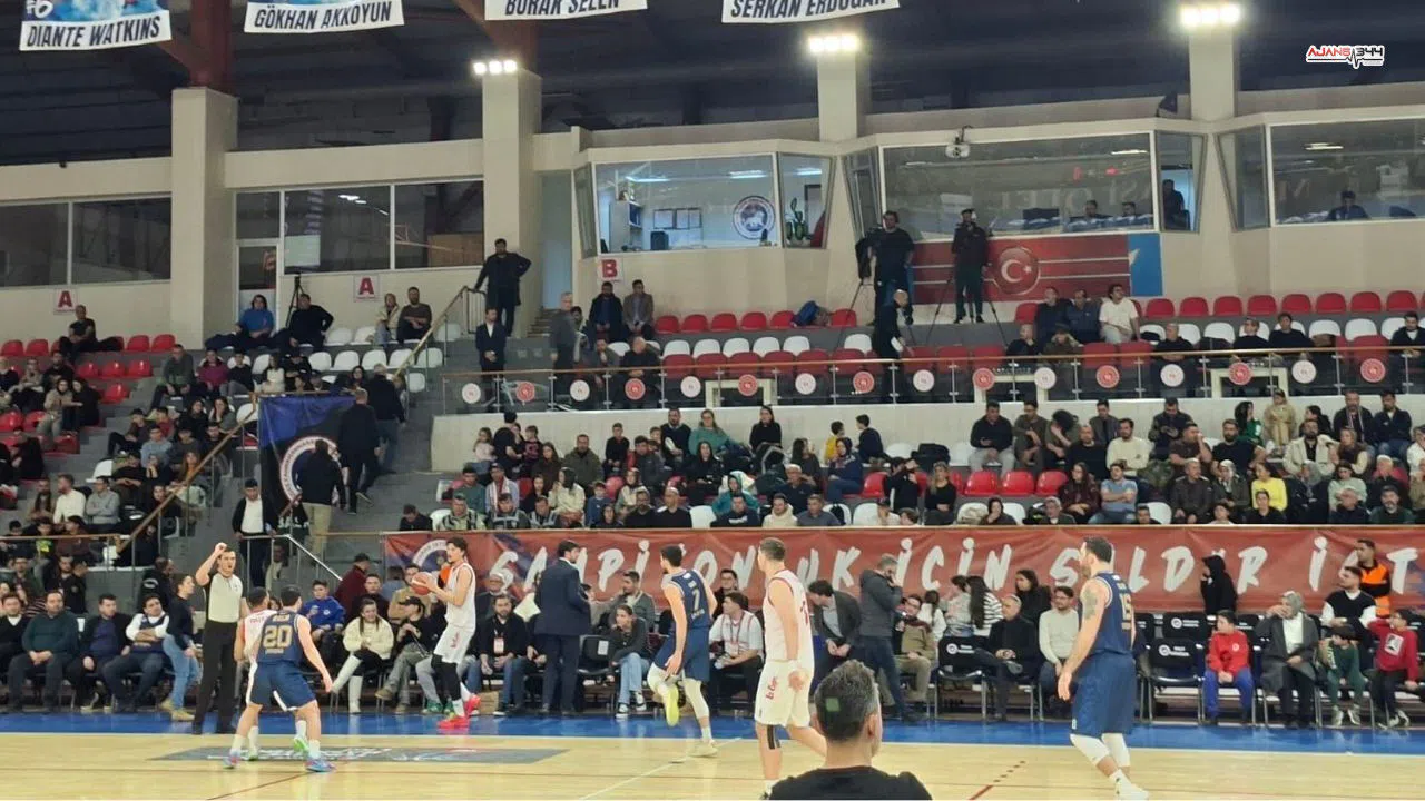 İstiklal Zorladı, Fark 4 Sayıya İndi