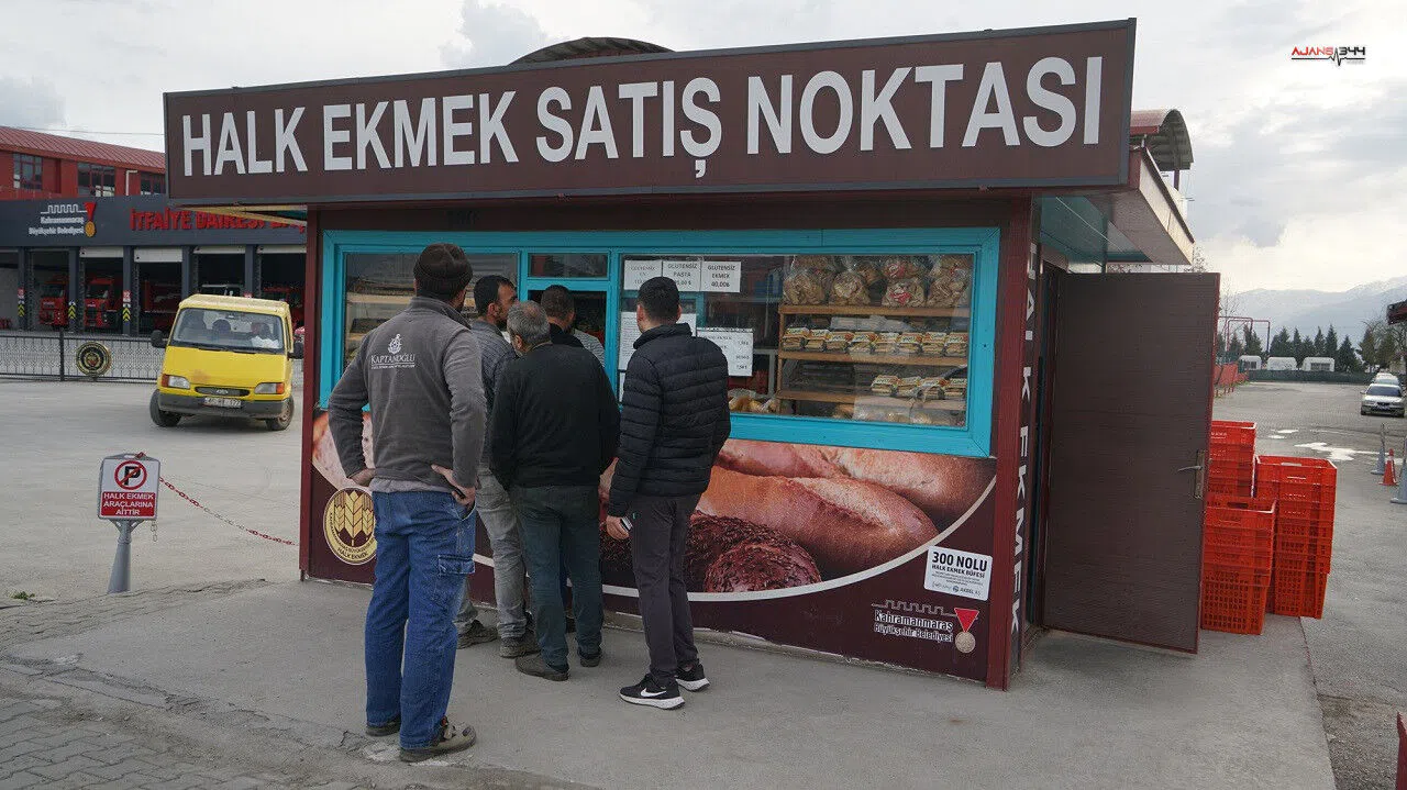 Kahramanmaraş’ta iftar sofraları için 50 bin ekmek üretiliyor