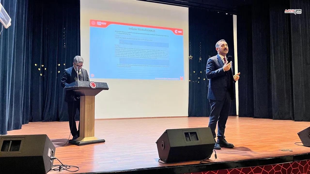 Kahramanmaraş’ta öğretmenlere Türkiye Yüzyılı semineri