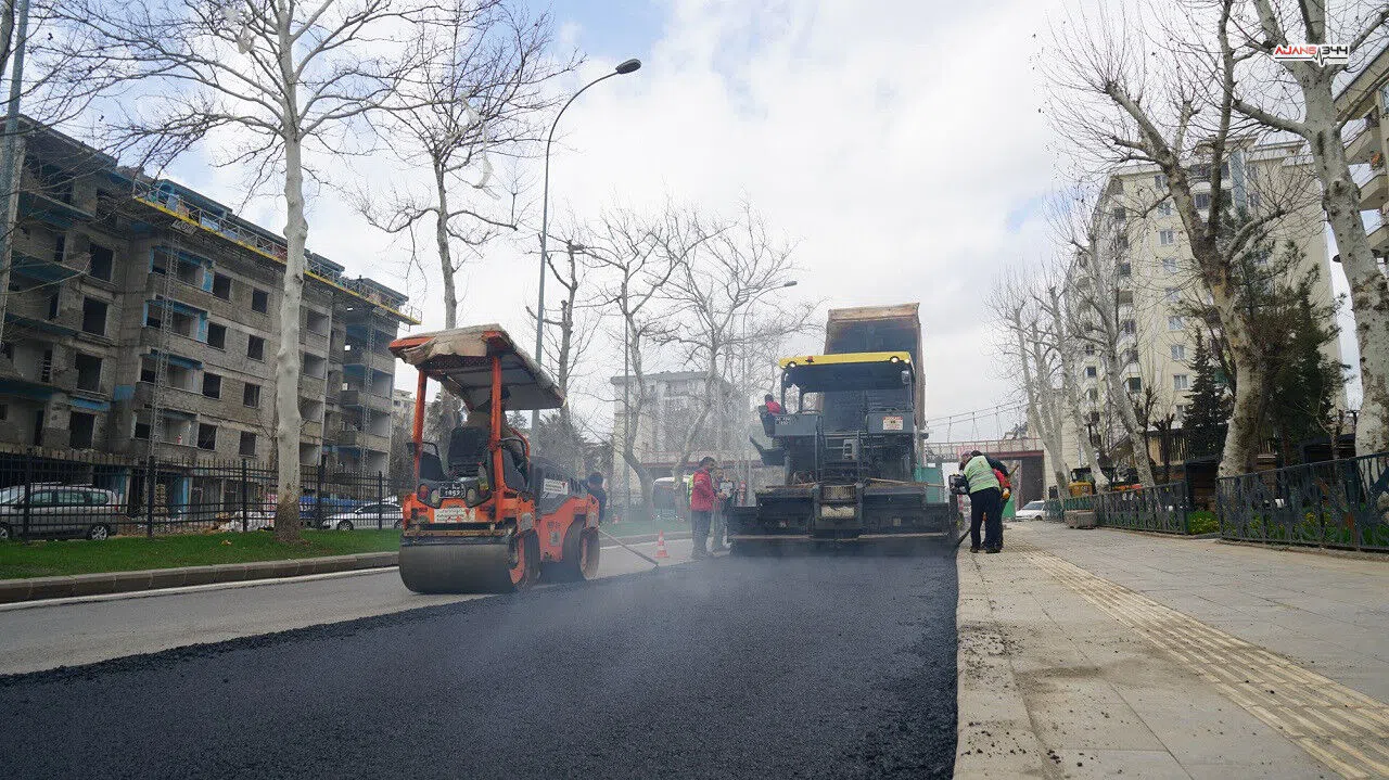 Onikişubat ve Dulkadiroğlu’nda asfalt serimi hızla sürüyor