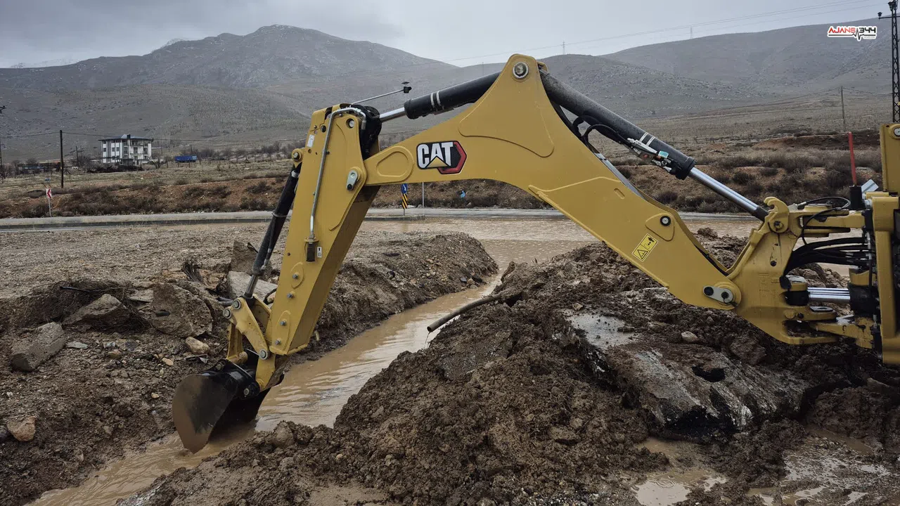 Kuzey ilçelerdeki yağış tahribatları hızla ortadan kaldırılıyor