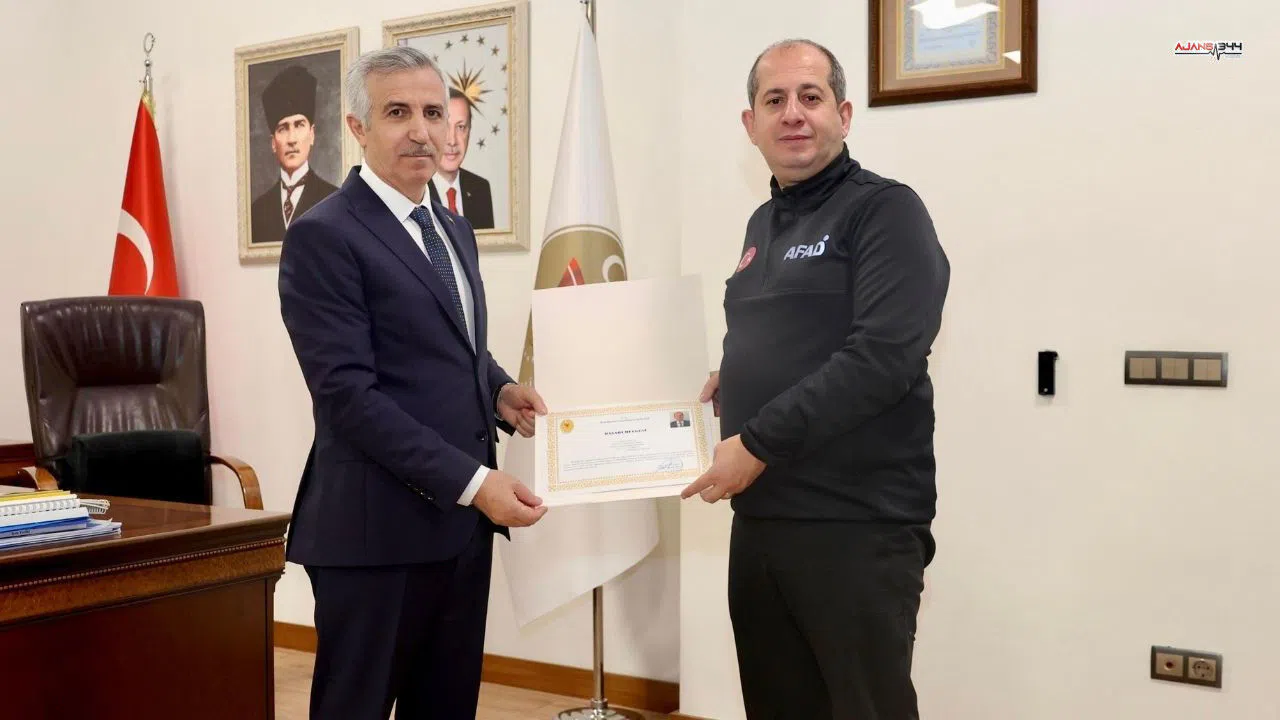 Vali Ünlüer, AFAD İl Müdürü Temur'u Makamında Kabul Etti