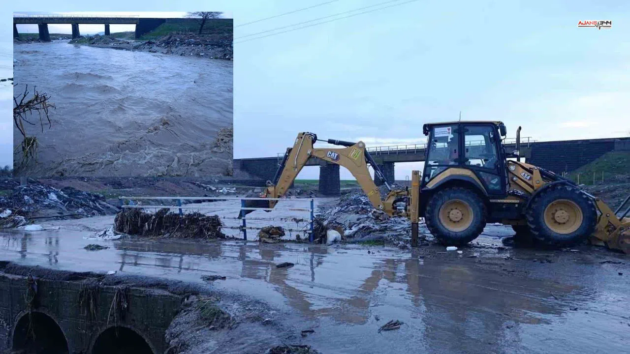 Yarım Asırlık Aksu Köprüsü Selde Hasar Gördü