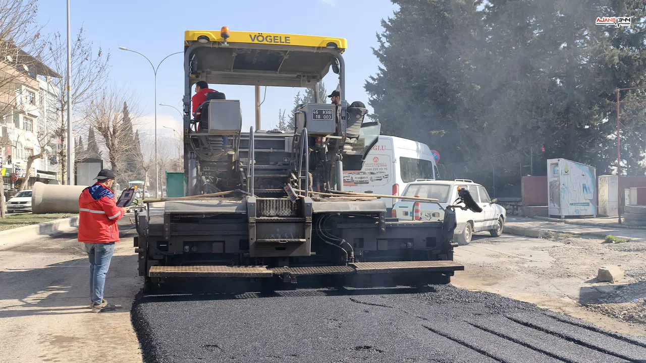 Kahramanmaraş’ta asfalt atağı başladı