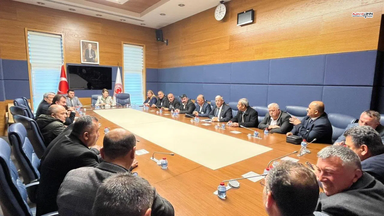 Vekil Karakoç Muhtarları Meclis’te Ağırladı