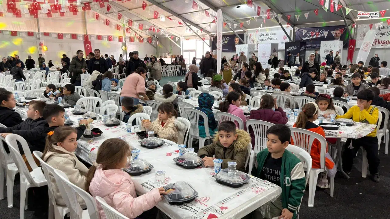 Kahramanmaraş’ta en tatlı iftar sofrası kuruldu