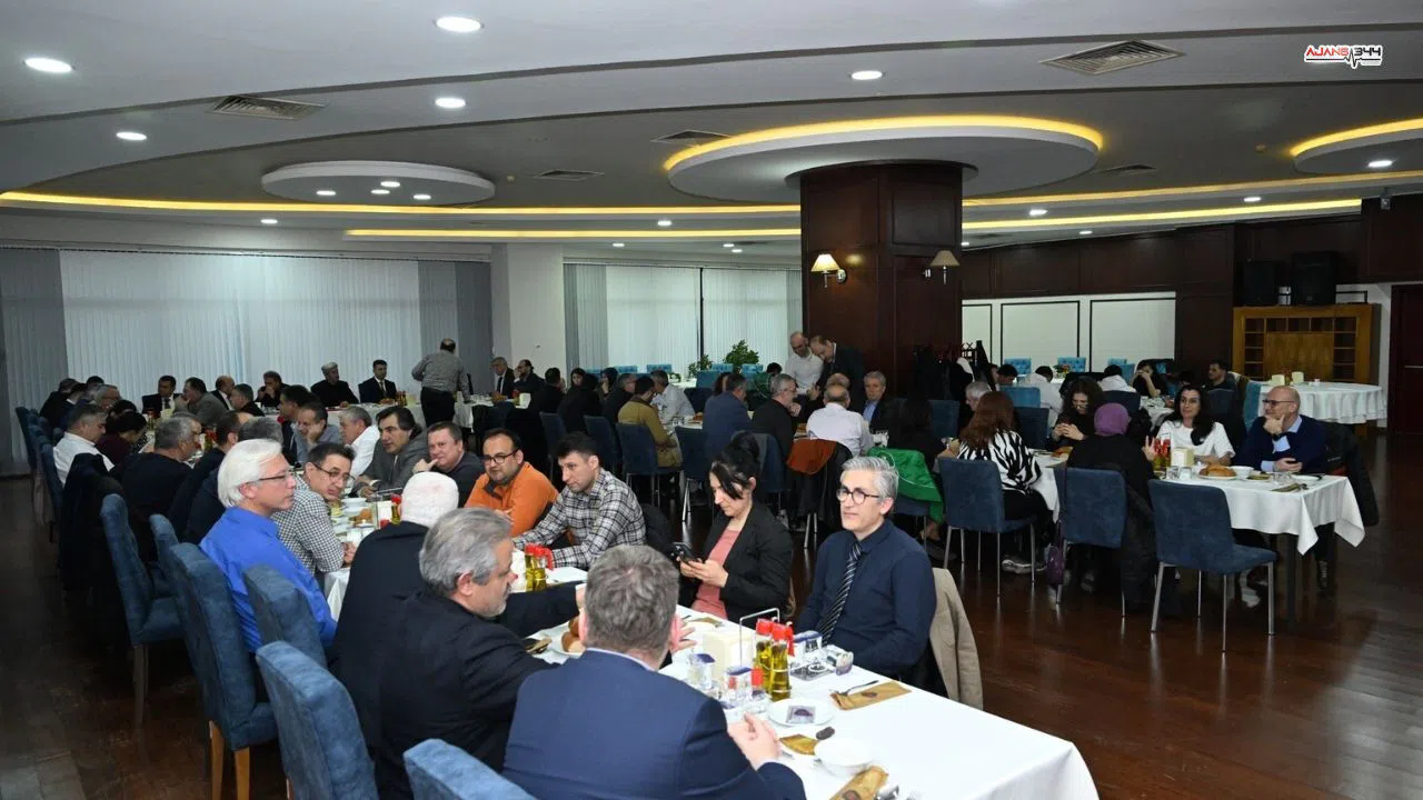 KSÜ’de Akademisyenler İftar Programında Buluştu