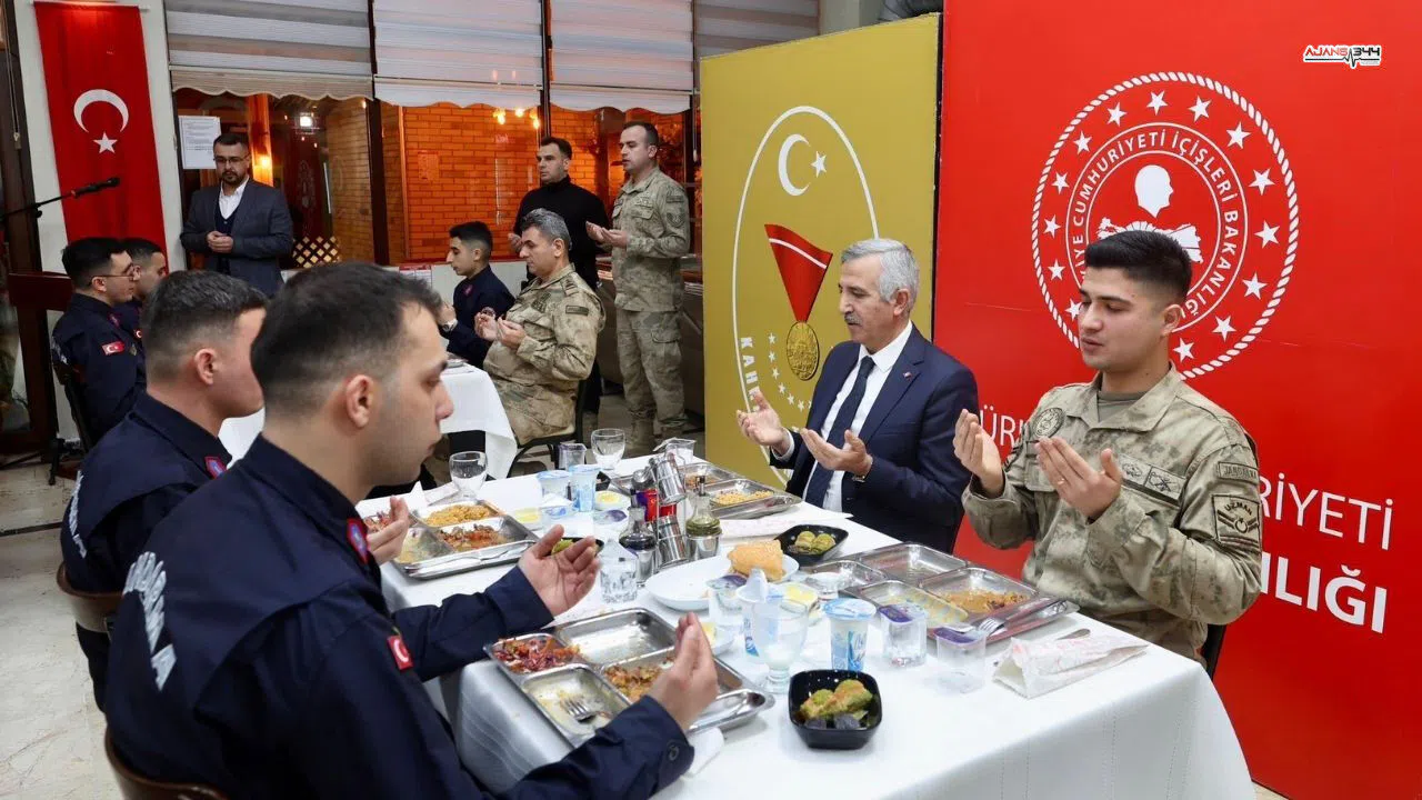 Vali Ünlüer Jandarma Personeliyle İftarda Buluştu