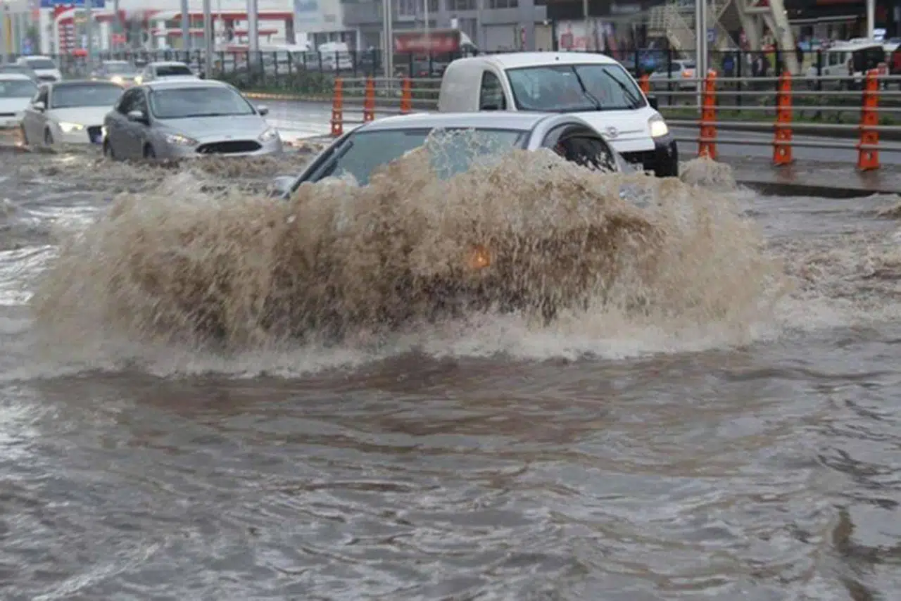 Meteoroloji'den 11 il için sarı kodlu uyarı: Su baskınlarına dikkat!