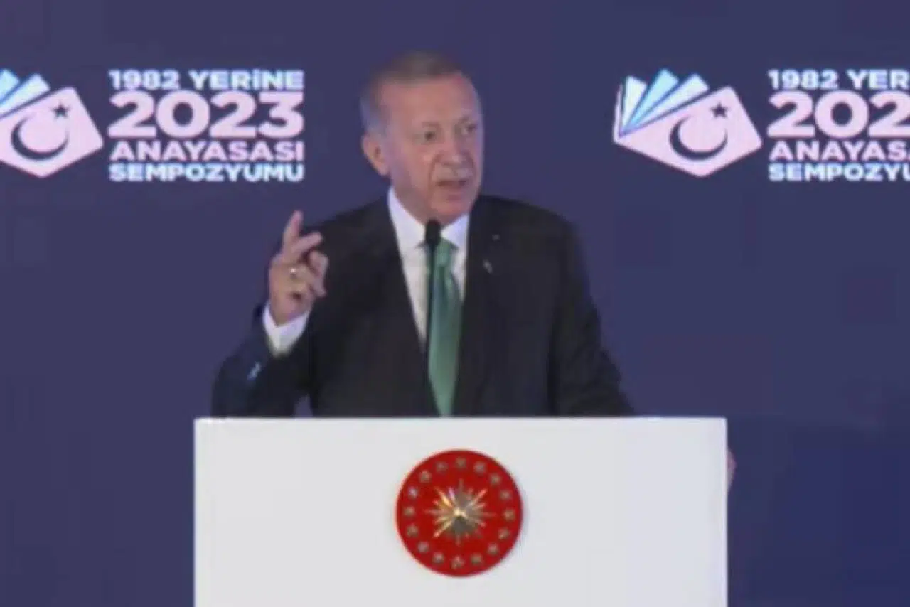 Ulucanlar'dan Yeni Anayasa mesajı... Türkiye Yüzyılına yeni anayasa çok şey katacak