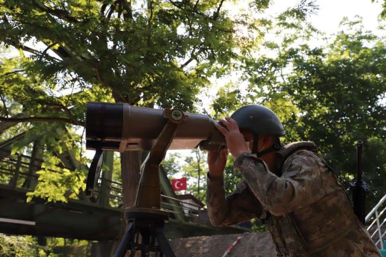 2 PKK elemanı teslim oldu