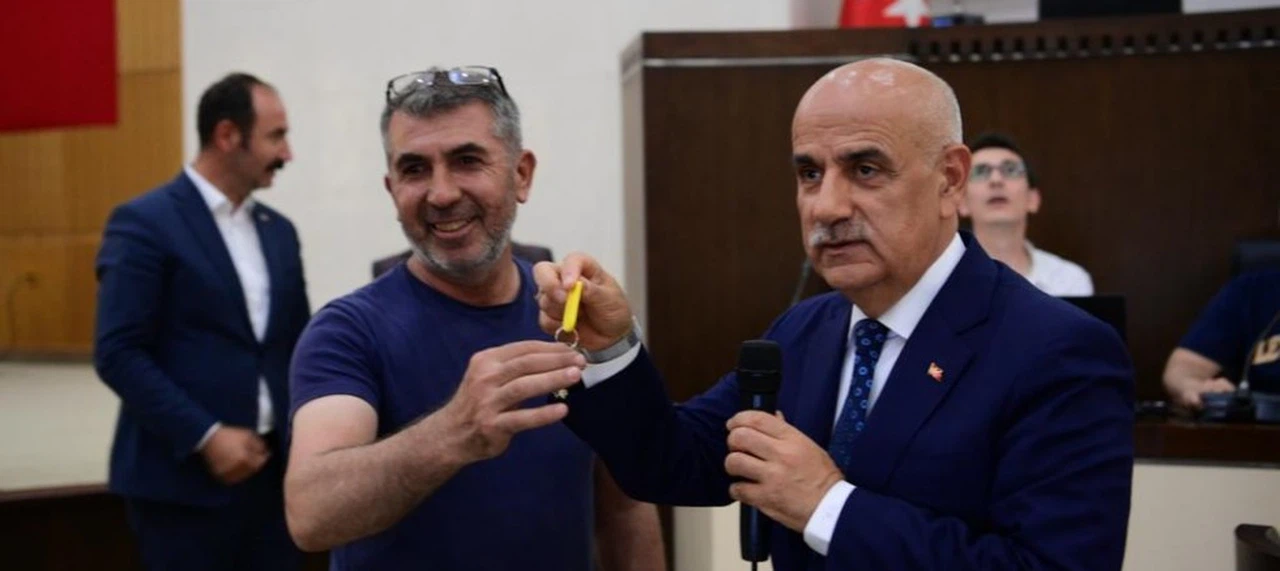 “3 Bin 519 İş Yeri Hak Sahiplerine Teslim Edildi”