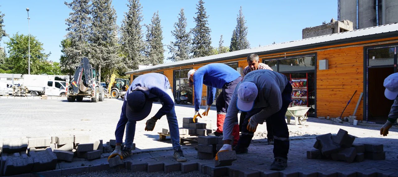 Azerbaycan Bulvarı’ndaki Çarşıların Çevre Düzeni Yapılıyor