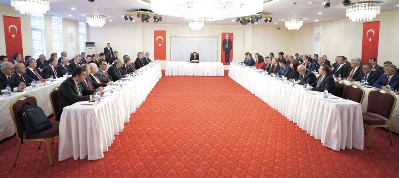 Bakan Tekin 71 İlin Milli Eğitim Müdürlüleri İle Bir araya Geldi