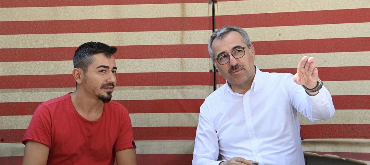 Başkan Güngör, Binevler Bölgesindeki Esnafı Ziyaret Etti