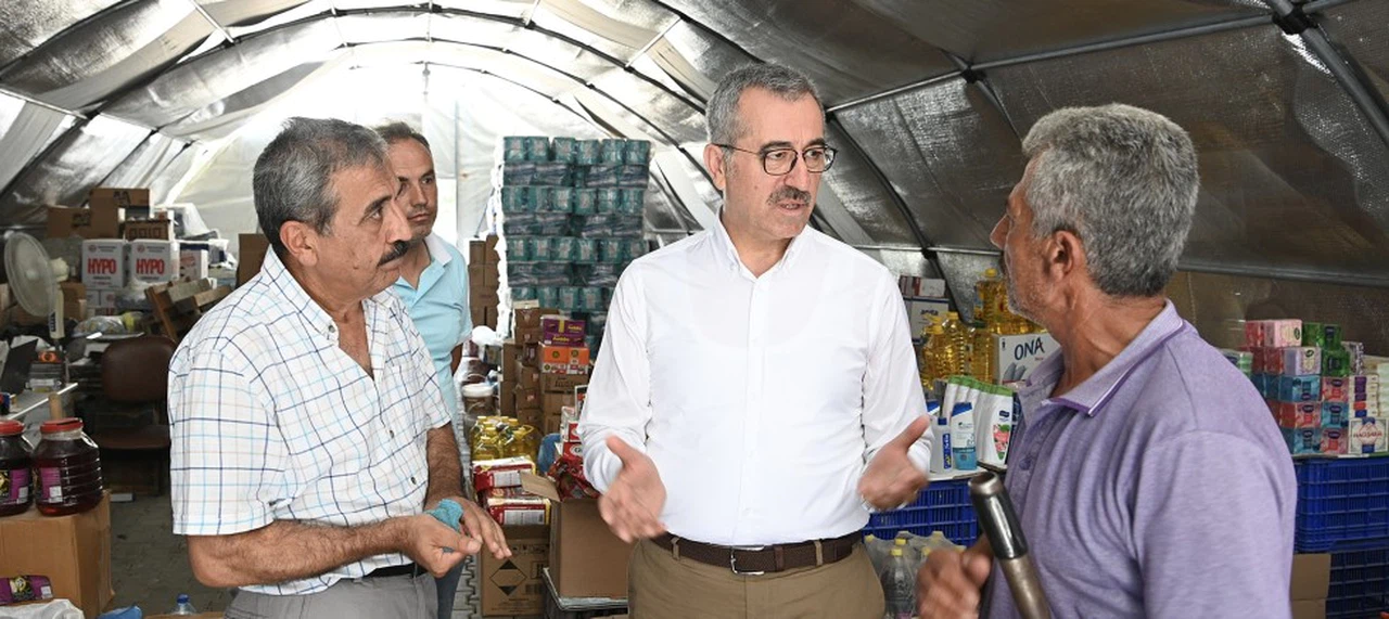 Başkan Güngör, Toptancı Gıda Esnafını Ziyaret Etti