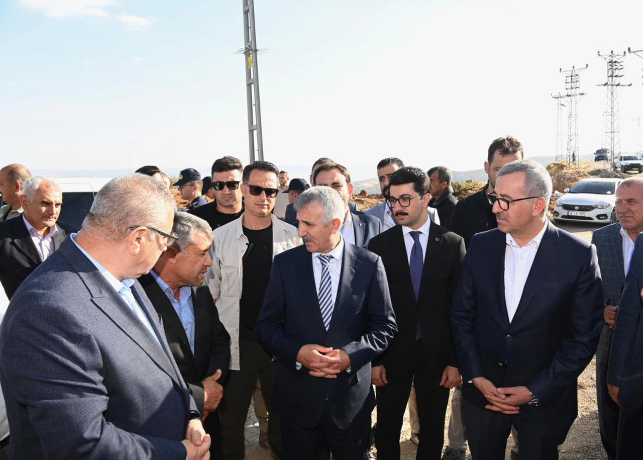 Başkan Güngör ve Vali Ünlüer, Pazarcık İncelemelerine Devam Ediyor
