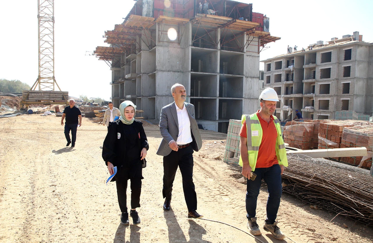 Başkan Okay: Deprem Konutları Projeleri Tamamlanma Aşamasında