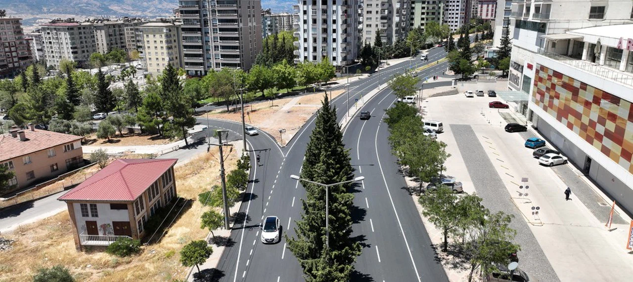 Büyükşehir, Dr. Sait Bulvarı’nı da Yeniledi