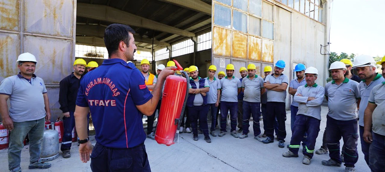 Büyükşehir İtfaiyesi’nden Yangına Müdahale Eğitimi